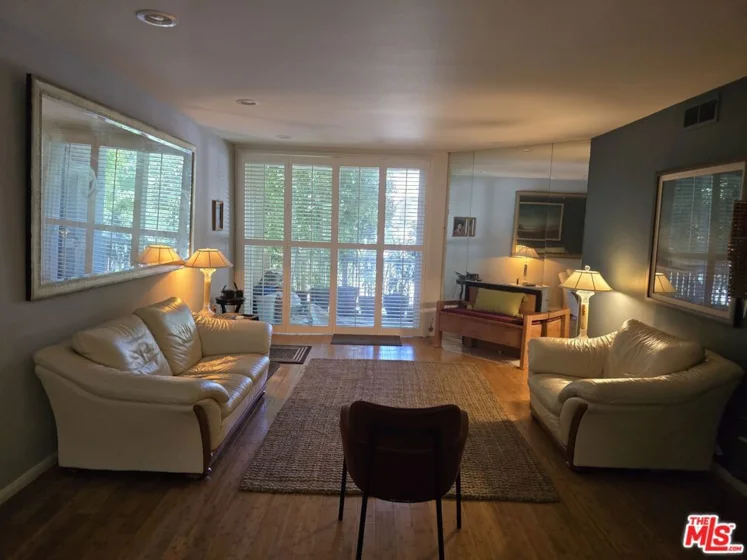 14315 Riverside Drive #105 photo 40