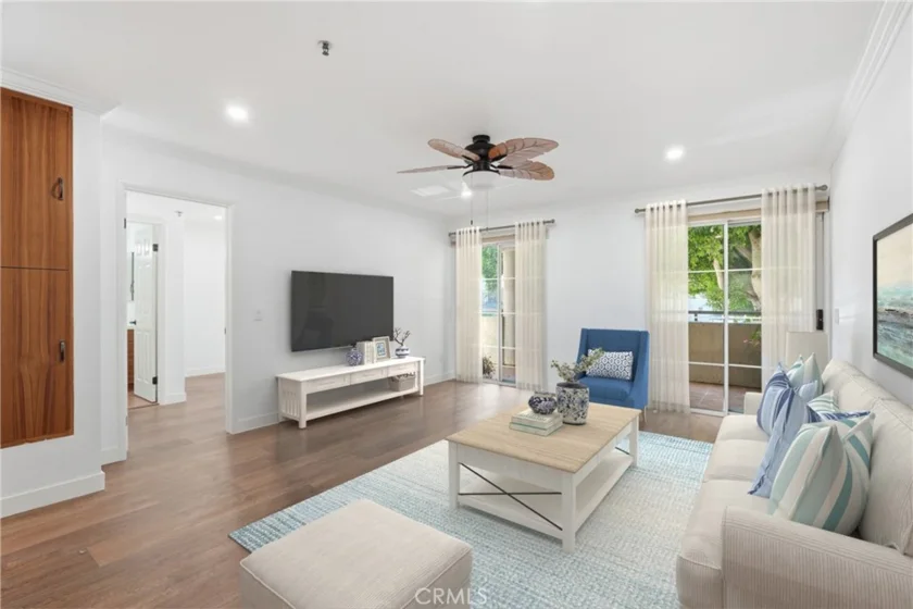 801 Pine #104 photo 1