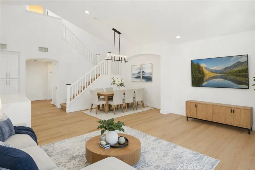 26 Burlingame photo 1