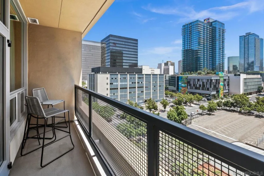 350 W Ash Street #809 photo 10
