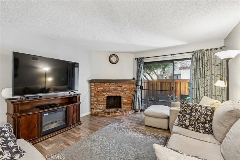 15511 Sherman Way #29 photo 2