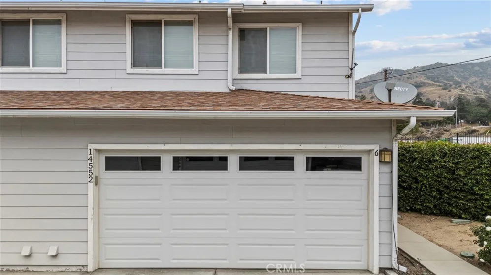 14552 Foothill photo 36