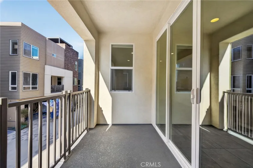 821 Brickyard photo 37