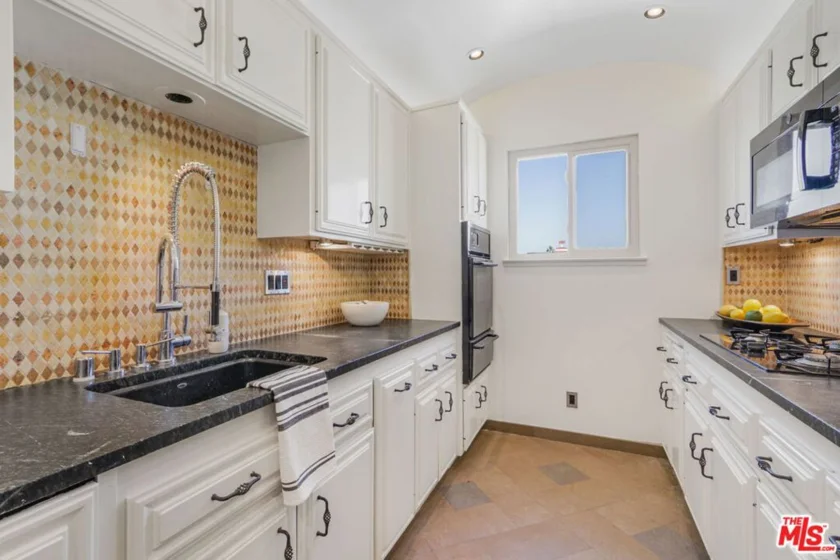 211 California Avenue #501 photo 13