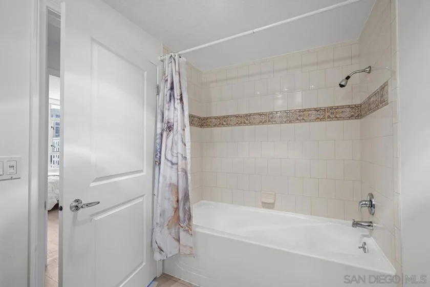 850 Beech Street #908 photo 27