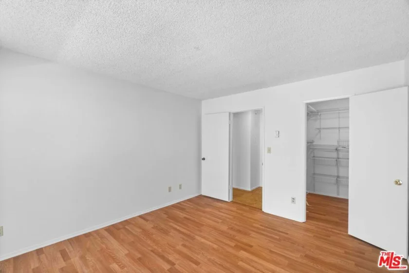 4900 Overland Avenue #183 photo 3