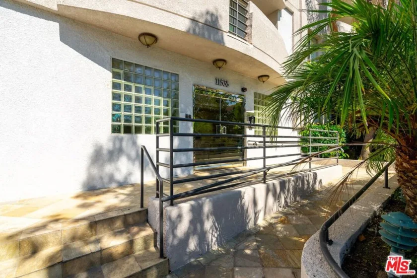 11535 Rochester Avenue #308 photo 25