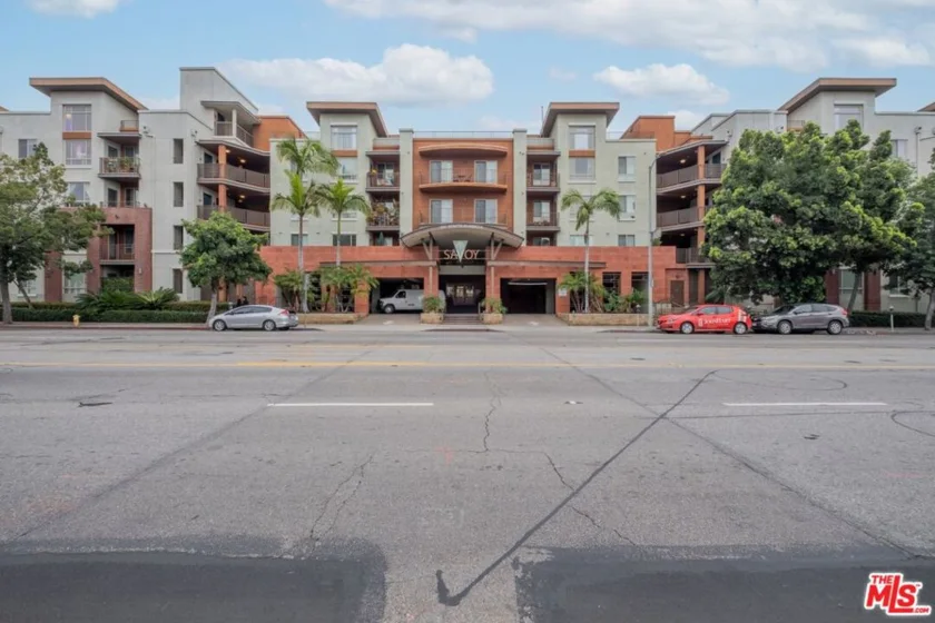100 S Alameda Street #204 photo 13
