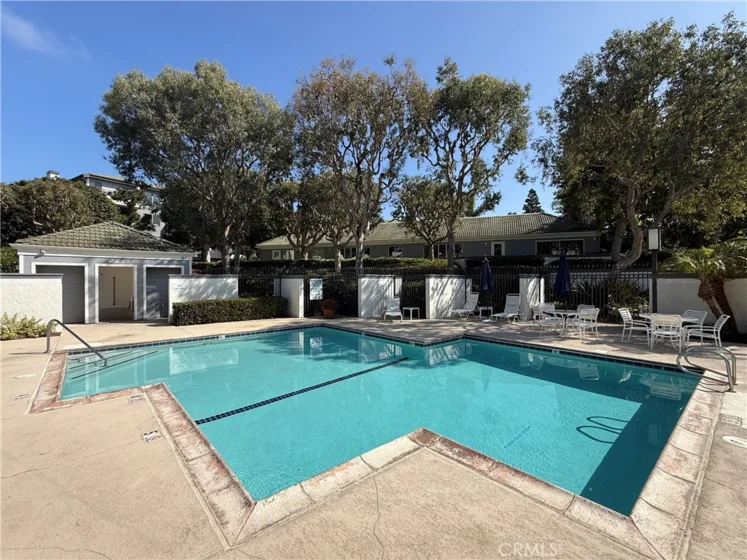 200 Paris Lane #304 photo 30