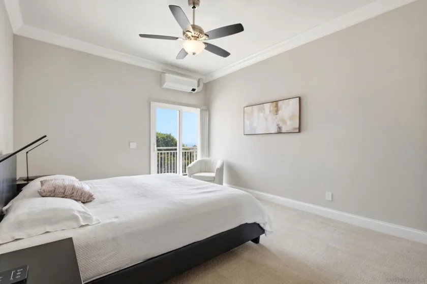 5366 La Jolla #305C photo 29