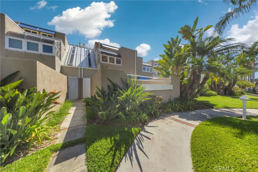 3361 Tempe photo 33