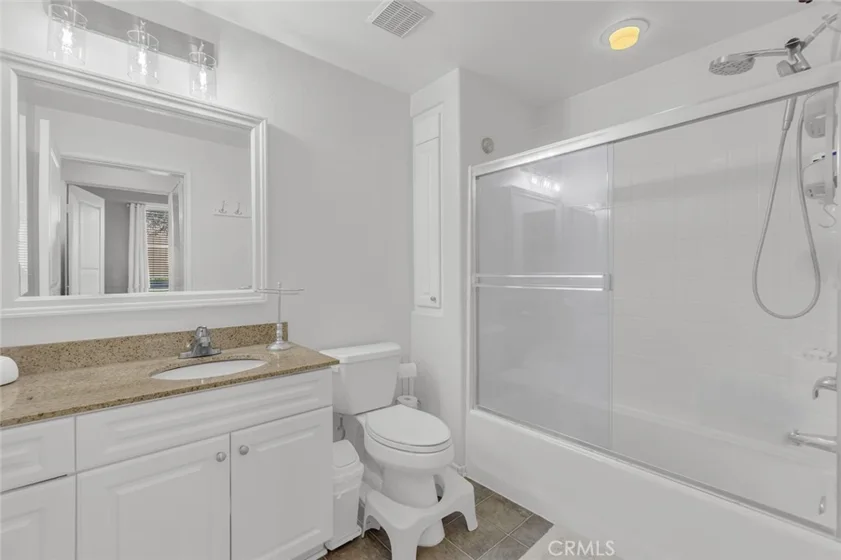 2120 Watermarke photo 16