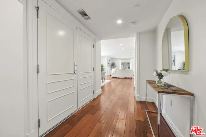 918 S Wooster Street #1 photo 2