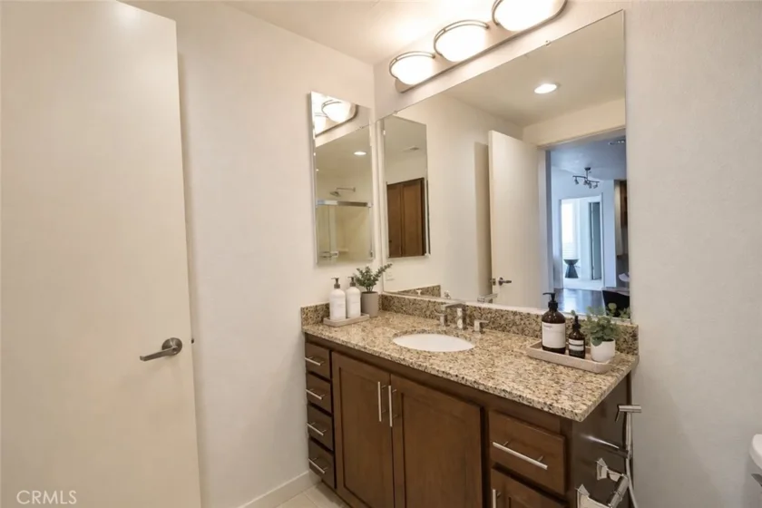 21301 Erwin Street #305 photo 7