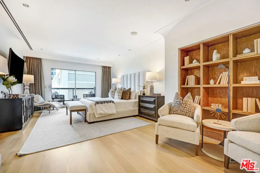 10724 Wilshire Boulevard #1607 photo 11