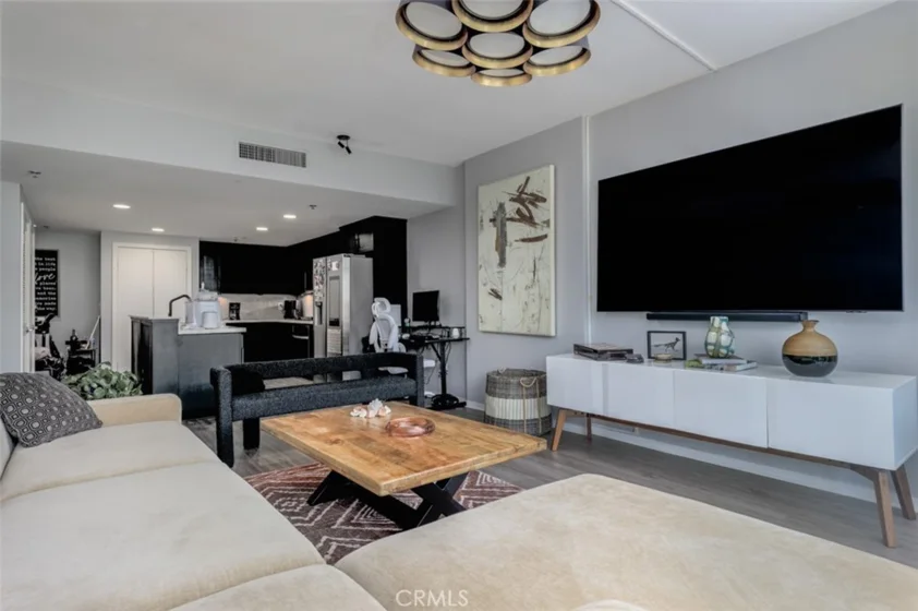 411 W Seaside Way #302 photo 6