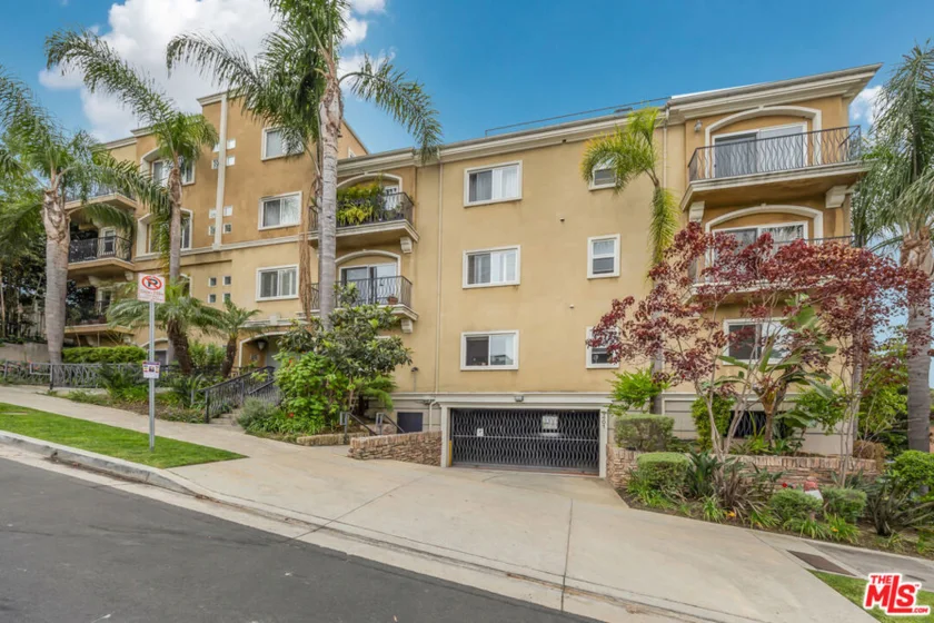 3401 S Bentley Avenue #301 photo 27
