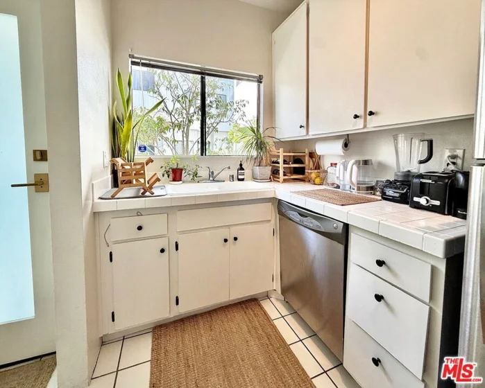 2500 Abbot Kinney Boulevard #6 photo 15
