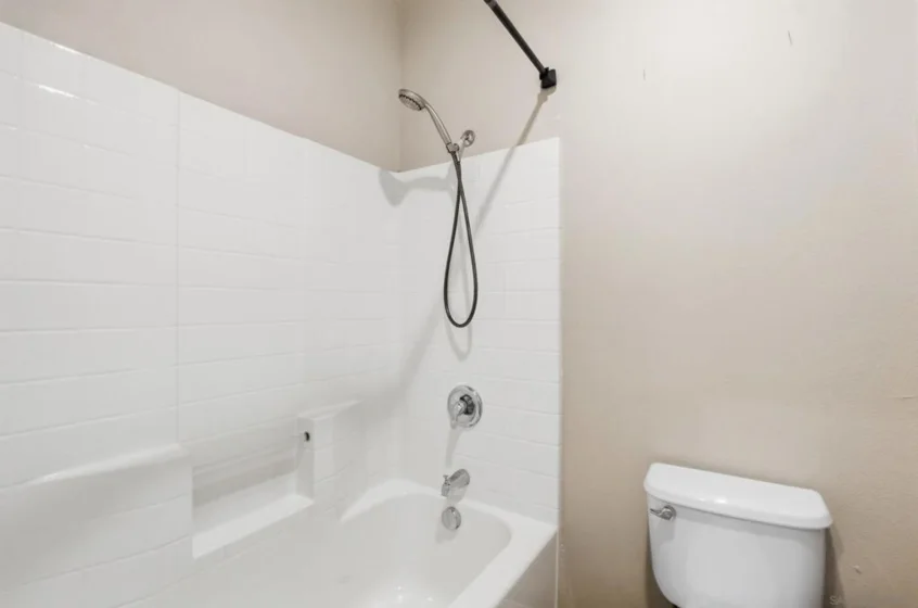 1329 Holly Avenue photo 22