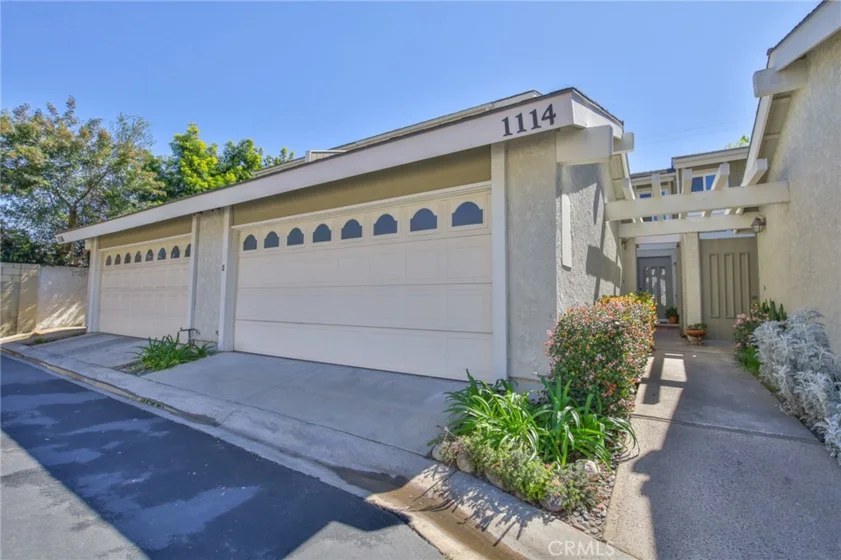 1114 Tustin Pines Way photo 1