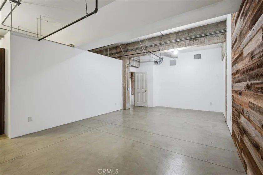 835 Locust Avenue #317 photo 33