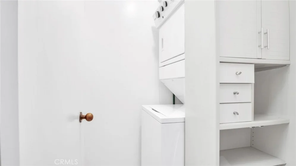 222 S Central #432 photo 9