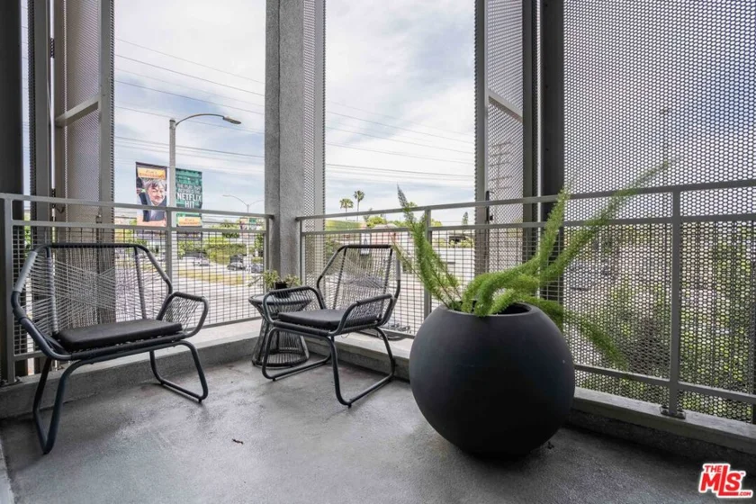 751 N Fairfax Avenue #4 photo 12