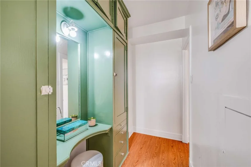315 W 3rd #1011 photo 17