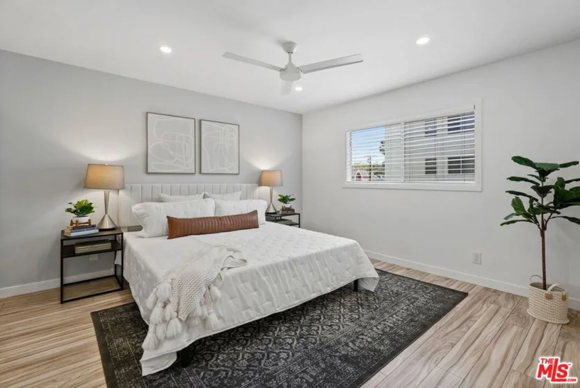 11230 Peach Grove Street #208 photo 8