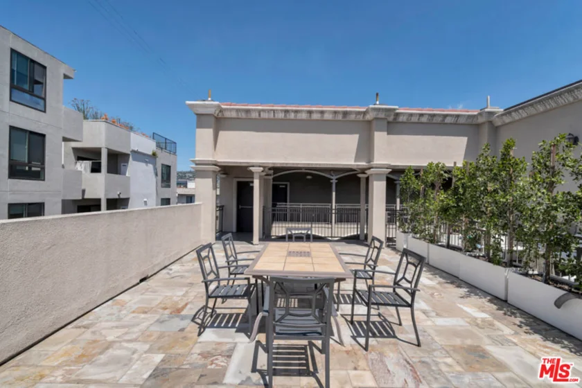 423 Arnaz Drive #102 photo 20