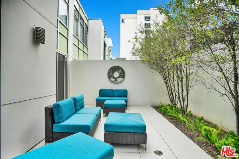 125 Pacific Street #8 photo 23