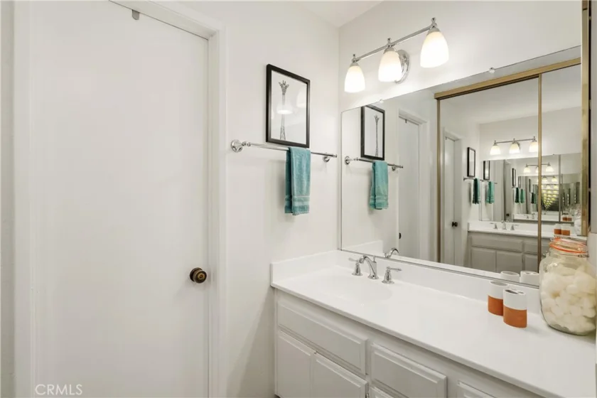 15155 Sherman Way #60 photo 17