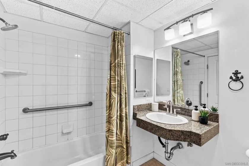 1080 Park Boulevard #708 photo 9