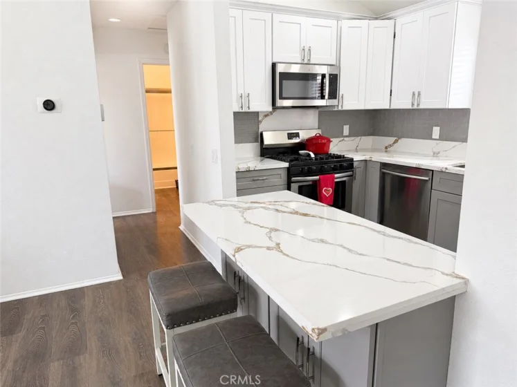 313 E Hyde Park #5 photo 8