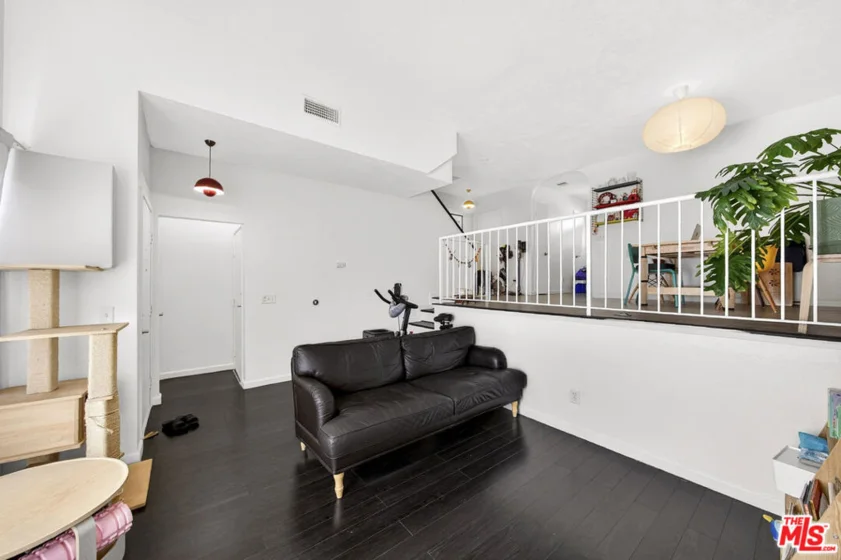 9034 Willis Avenue #14 photo 2