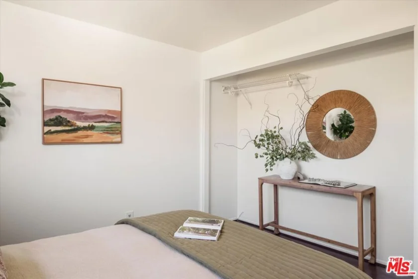 822 Victor Avenue #4 photo 18