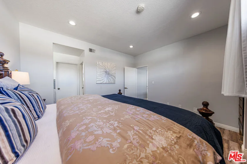 170 N Sierra Bonita Avenue #4 photo 19