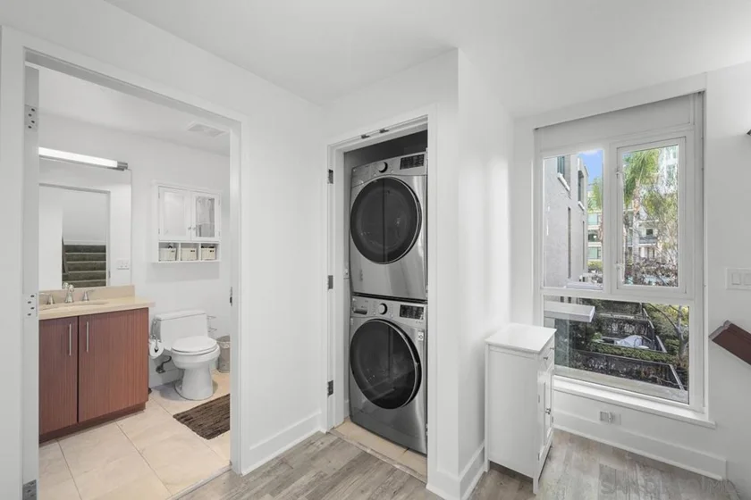 325 7th Avenue #211 photo 28