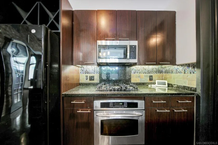 1050 Island #211 photo 7