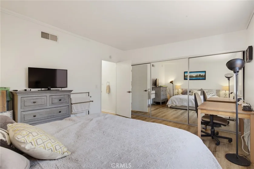 1850 Midvale Avenue #13 photo 18