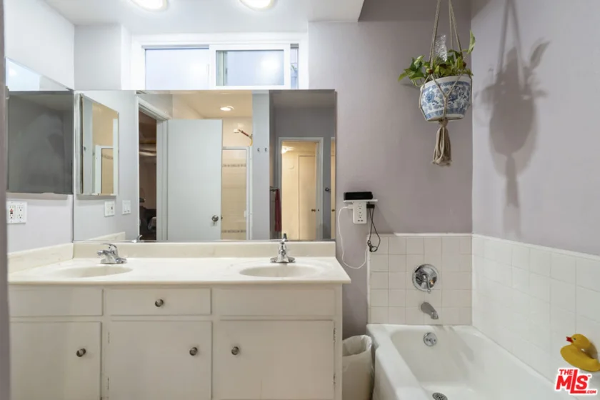 4445 Cartwright Avenue #111 photo 27