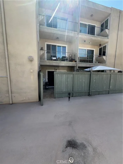 5625 Windsor photo 14
