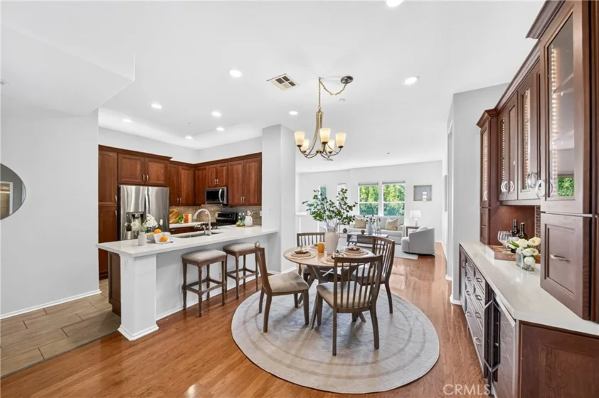 2256 Clark photo 15