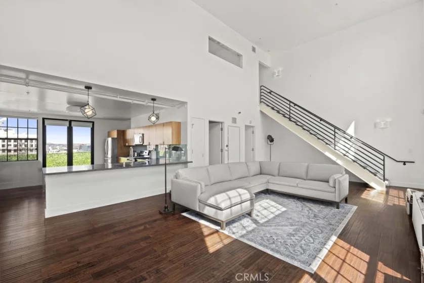 746 S Los Angeles Street #1201 photo 24