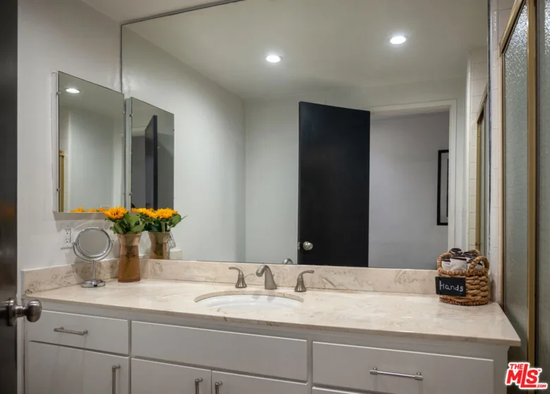 7259 Hillside Avenue #202 photo 11