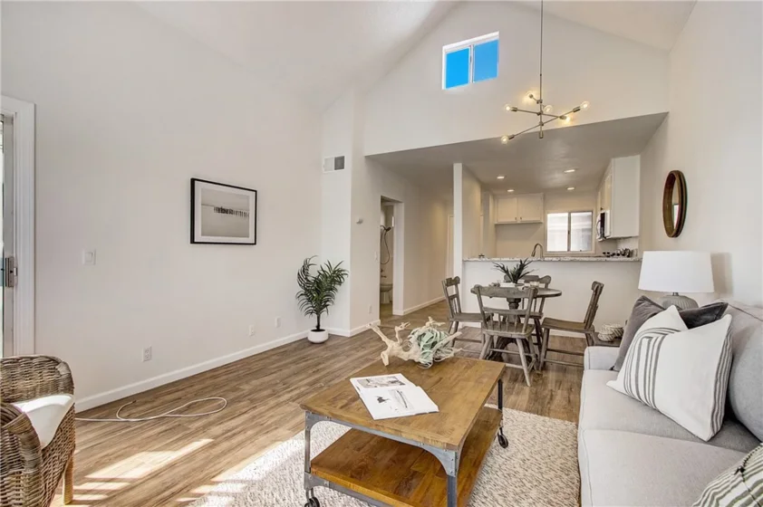 1629 Cherry Avenue #302 photo 1