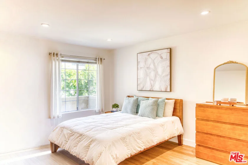 5510 Owensmouth Avenue #218 photo 13
