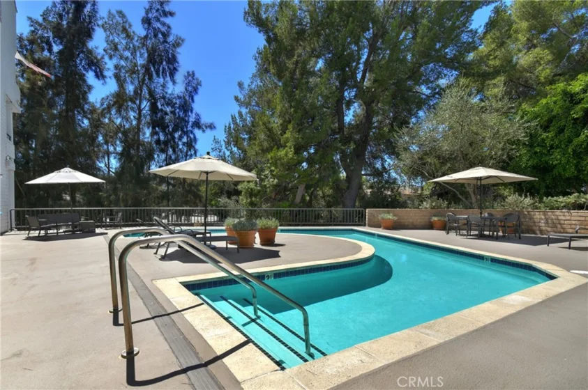 13331 Moorpark #223 photo 46