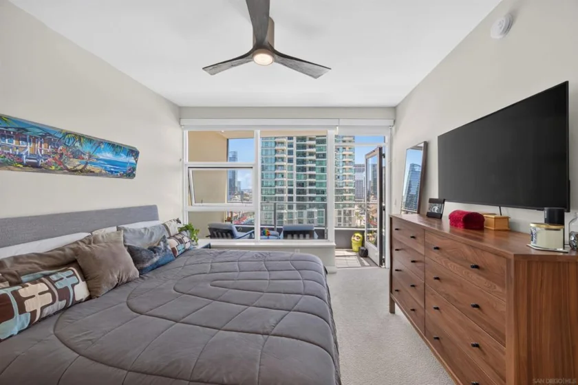 1325 Pacific #1102 photo 16
