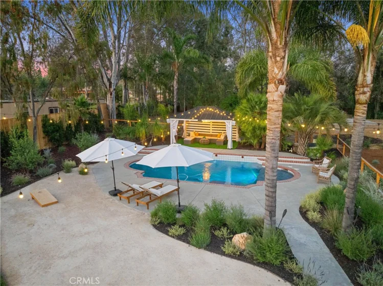 37434 Glenoaks Road photo 1